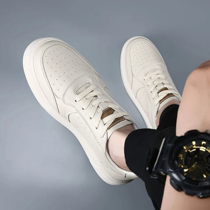 Sapatilhas DIMANYU para homem em pele genuína, novas para o verão de 2026, sapatos casuais para homem com plataforma, atacadores, estilo simples e moderno, respiráveis
