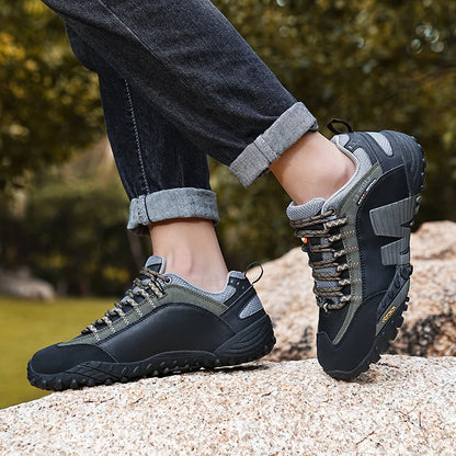 Sapatos de montanhismo para homem em couro genuíno, calçado desportivo outdoor antiderrapante, sapatos de montanhismo e caminhada respiráveis para turismo