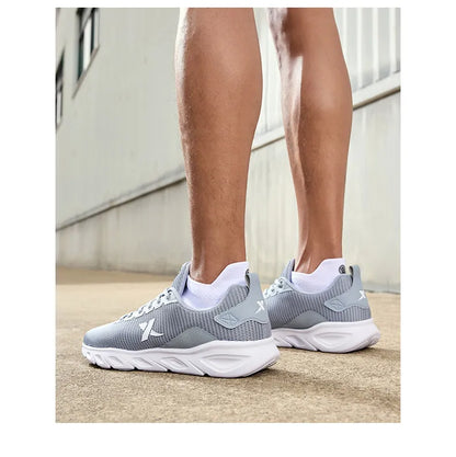 Zapatillas de running Xtep para hombre 2025 primavera, zapatillas deportivas absorbentes del sudor, resistentes al desgaste y estables, sneakers deportivos 880119115131