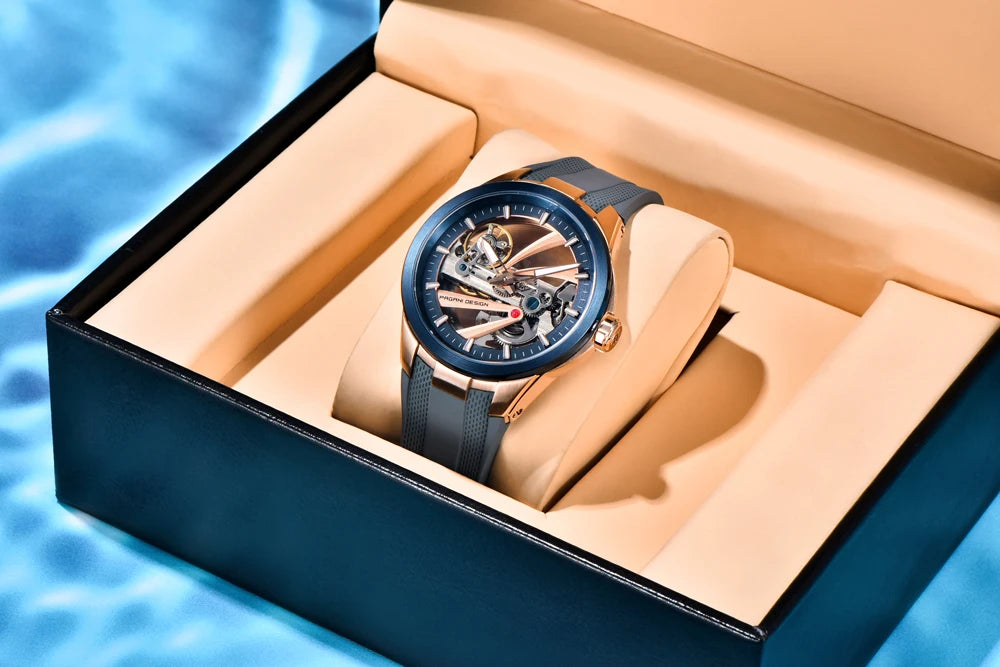 Zegarek męski PAGANI DESIGN – luksusowy model z mechanizmem automatycznym typu „skelet” (z widocznym mechanizmem), wyposażony w tourbillon, szkło szafirowe z powłoką antyrefleksyjną, wodoodporny i luminescencyjny.