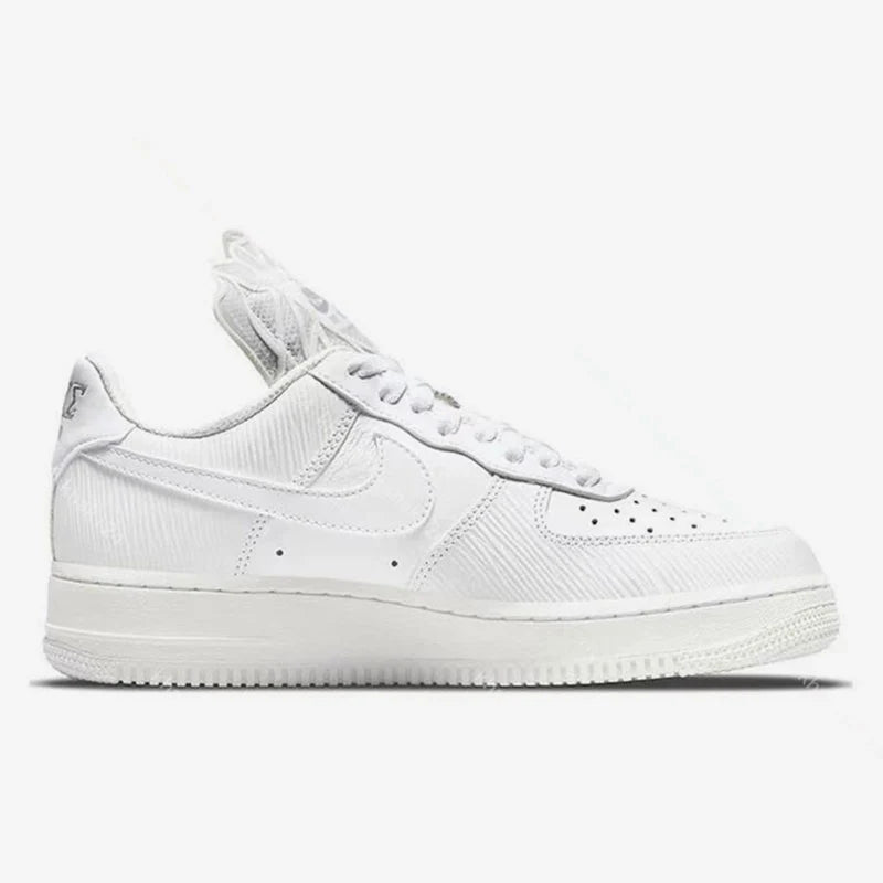 Baskets Nike Authentic Air Force1 AF1 Victory Goddess, chaussures de skate DM9461-100