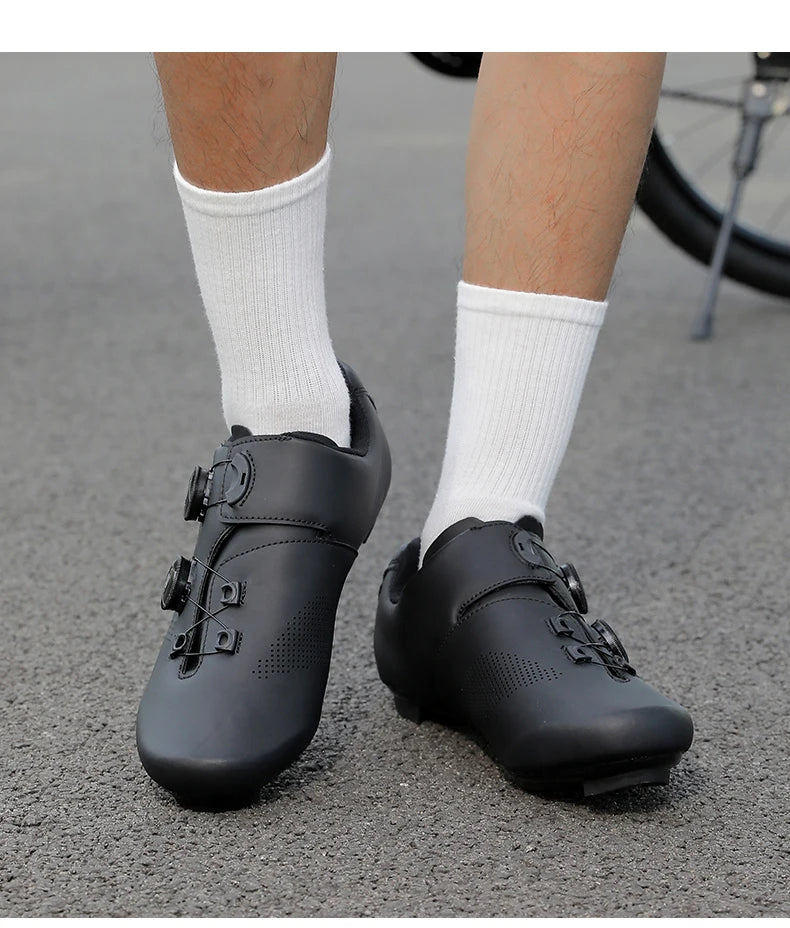 Scarpe da ciclismo ultraleggere, traspiranti e leggere, suole rigide compatibili SPD per allenamento e competizioni su bici da strada e mountain bike