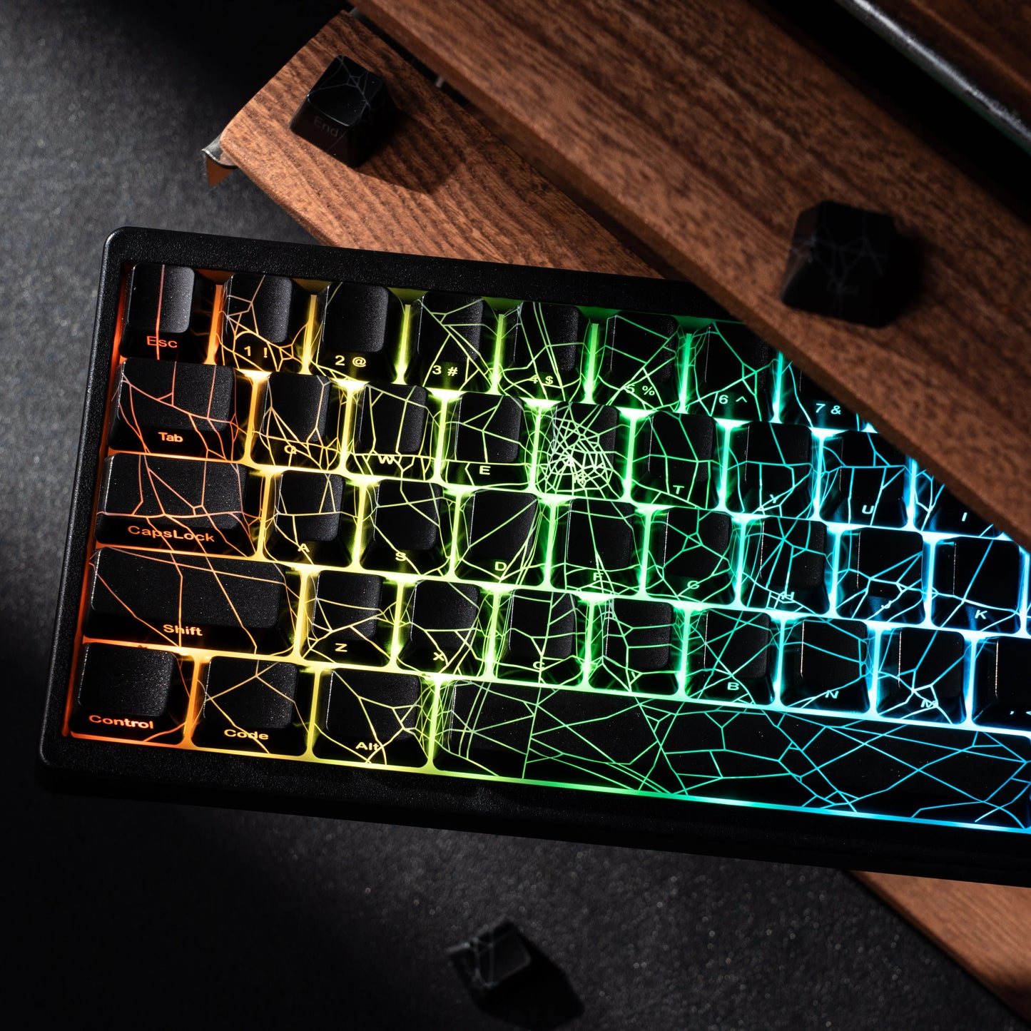 Tastiera XVX Spider Web M67 JadeStone con keycap IMD-Tech, connessione tri-mode, retroilluminazione RGB personalizzata, formato 60%