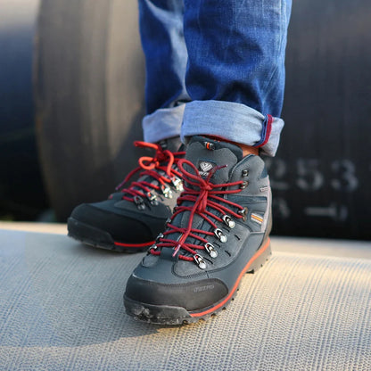 Hiking Shoes Men Outdoor Mountain Climbing Sneakers Men's Top Quality Fashion Casual Snow Boots
