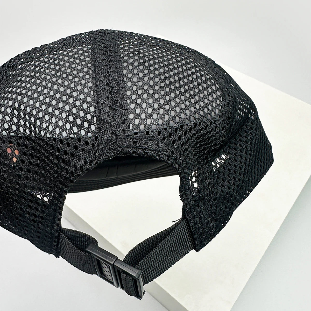 New Unisex Simple Mesh Letter Baseball Hats Sunshade Quick Drying Breathable Short Eave Peaked Caps Versatile Fashion Outdoor