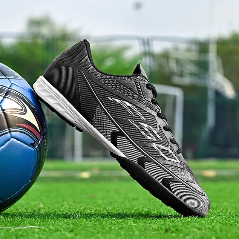 Chaussures de football FG/TF populaires, crampons de football unisexes à tige basse, baskets de football pour terrain, crampons d'entraînement rapides, crampons antidérapants à pointes longues