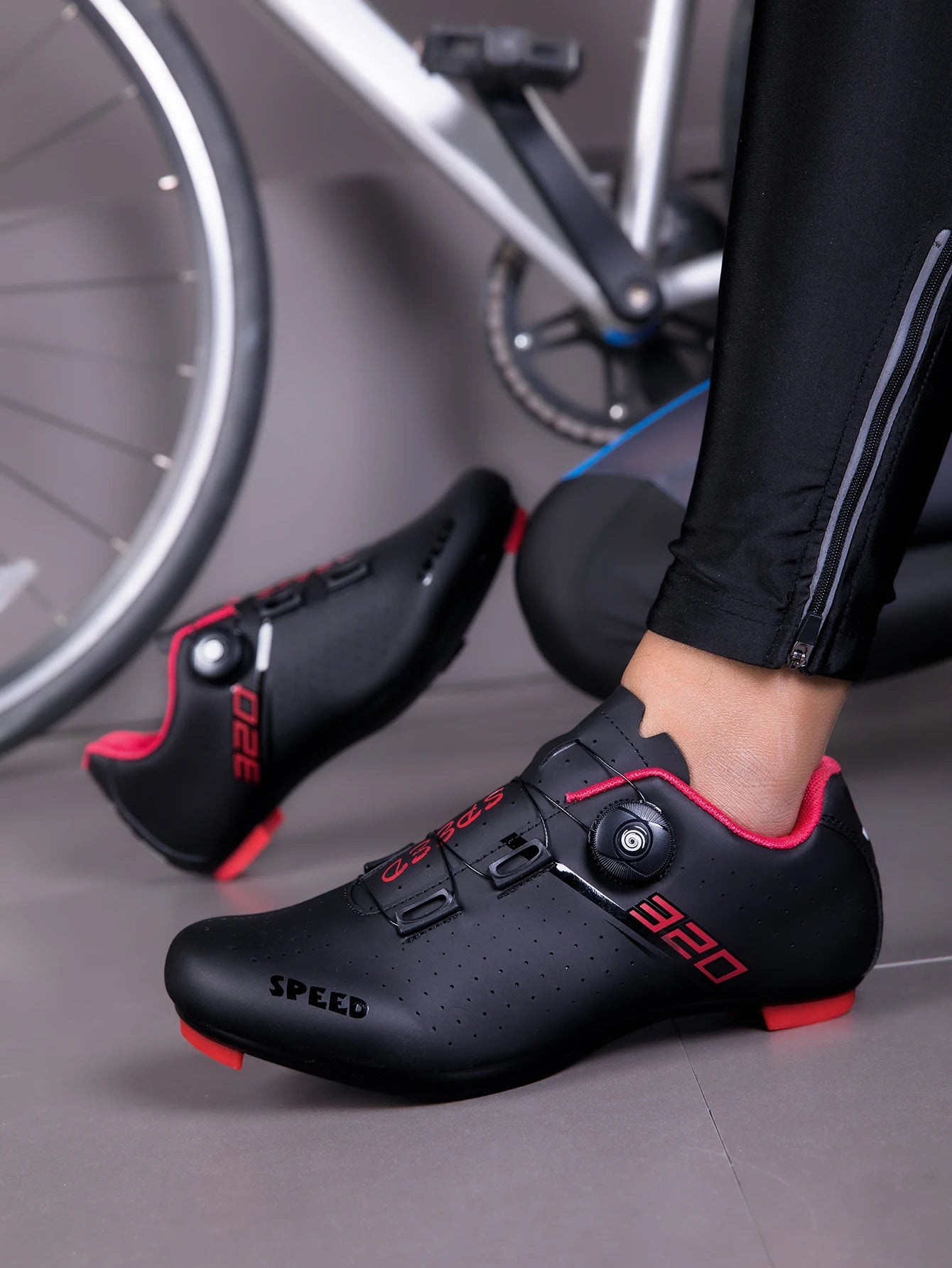 Men's Cycling Shoes Road Cycling Sports Shoes Women's MTB Racing Competition Self-Locking Cycling Shoes SPD Cleats Cycling Shoes