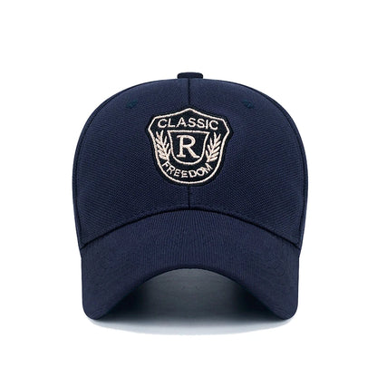 Fashion Mens Womens Pineapple Cloth 'CLASSIC' Letter Element Gold Thread Embroidered Baseball Cap Unisex Casual Sport VisorHat