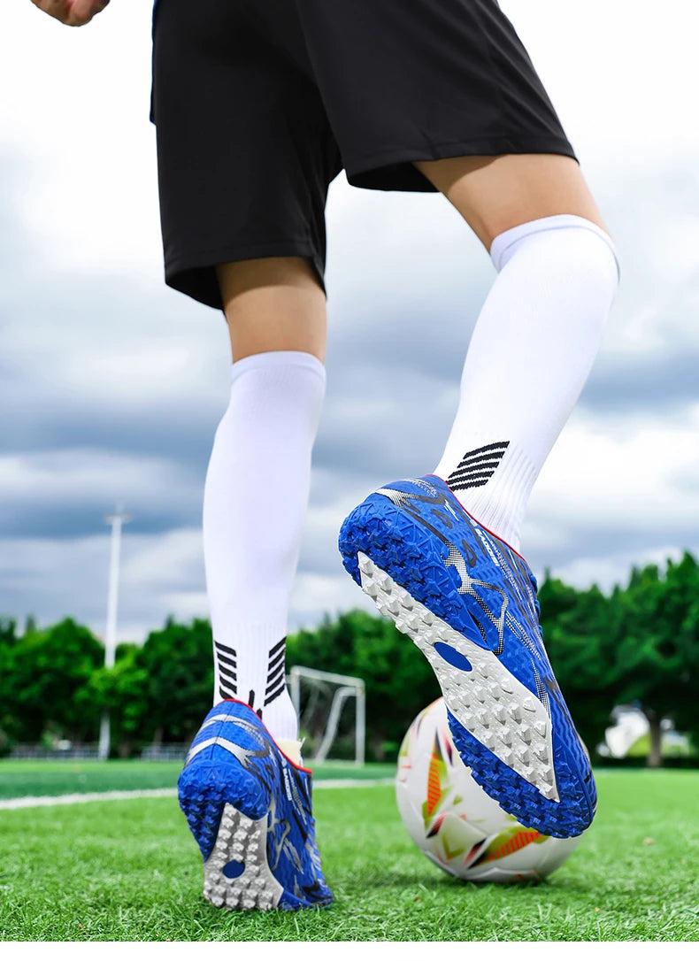 Chaussures de Football pour hommes et femmes, baskets de Futsal, antidérapantes, pour l'extérieur, pour enfants, chaussures d'entraînement professionnelles pour jeunes, offre spéciale