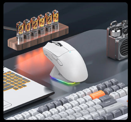 Attack Shark X11&R1 Tri-Mode-Bluetooth-Wireless-Maus mit Ladestation, RGB, ergonomische leichte Maus, PC-Gaming-Zubehör