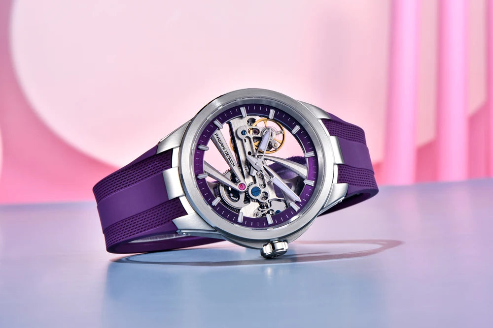 Zegarek męski PAGANI DESIGN – luksusowy model z mechanizmem automatycznym typu „skelet” (z widocznym mechanizmem), wyposażony w tourbillon, szkło szafirowe z powłoką antyrefleksyjną, wodoodporny i luminescencyjny.