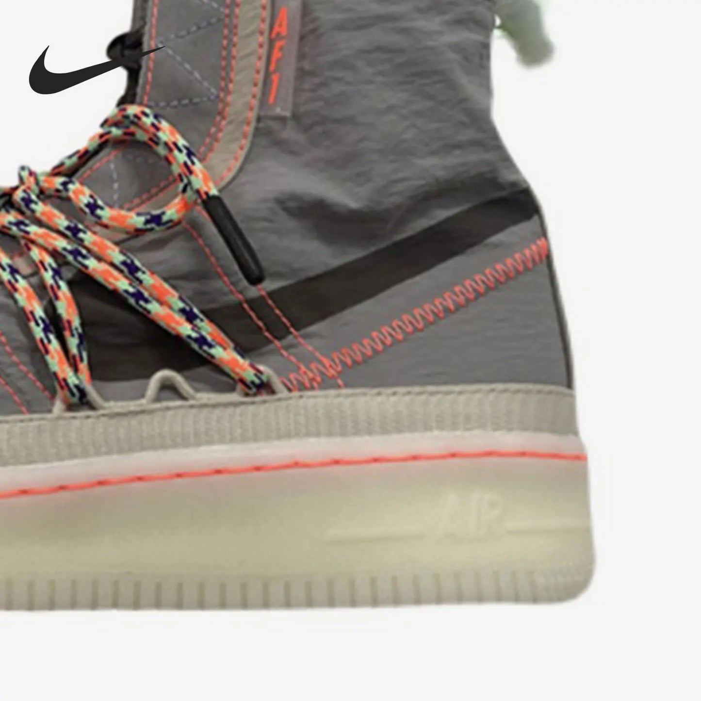 Nike Authentic Air Force 1 Scarpe da skate alte funzionali da donna DJ9304-021