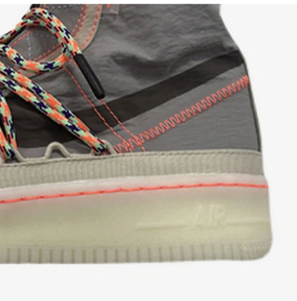 Nike Authentic Air Force 1 Scarpe da skate alte funzionali da donna DJ9304-021