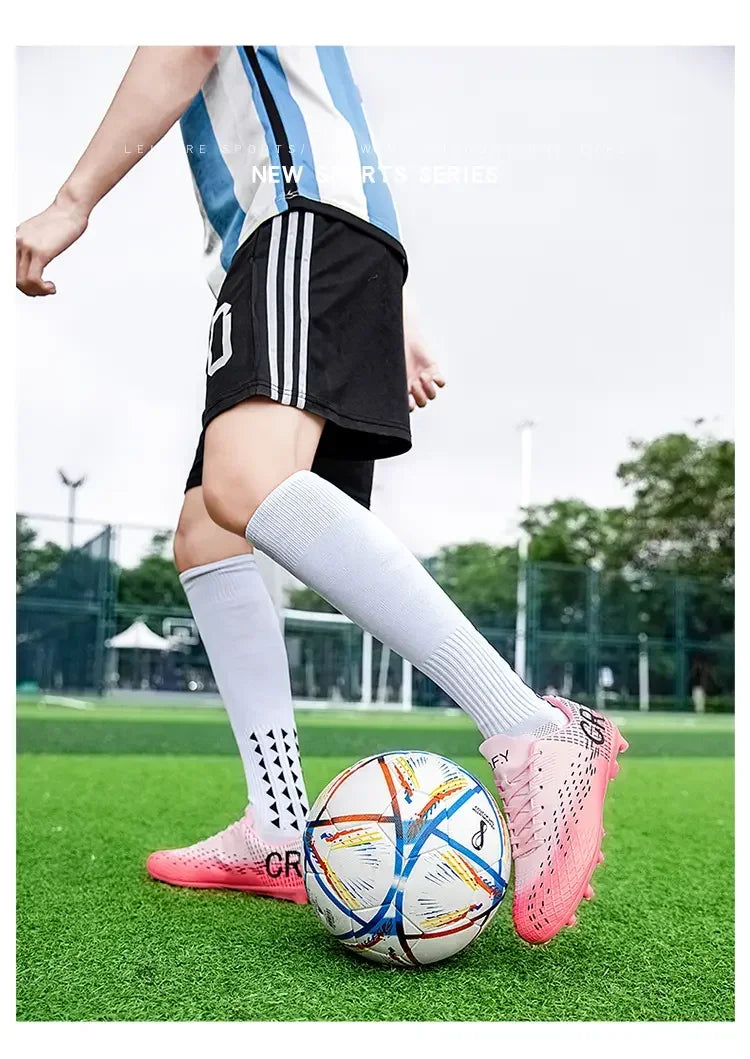 Low-Cut Football Cleats with Long TF Studs, Wear-Resistant and Flexible, Suitable for Outdoor Field Sports