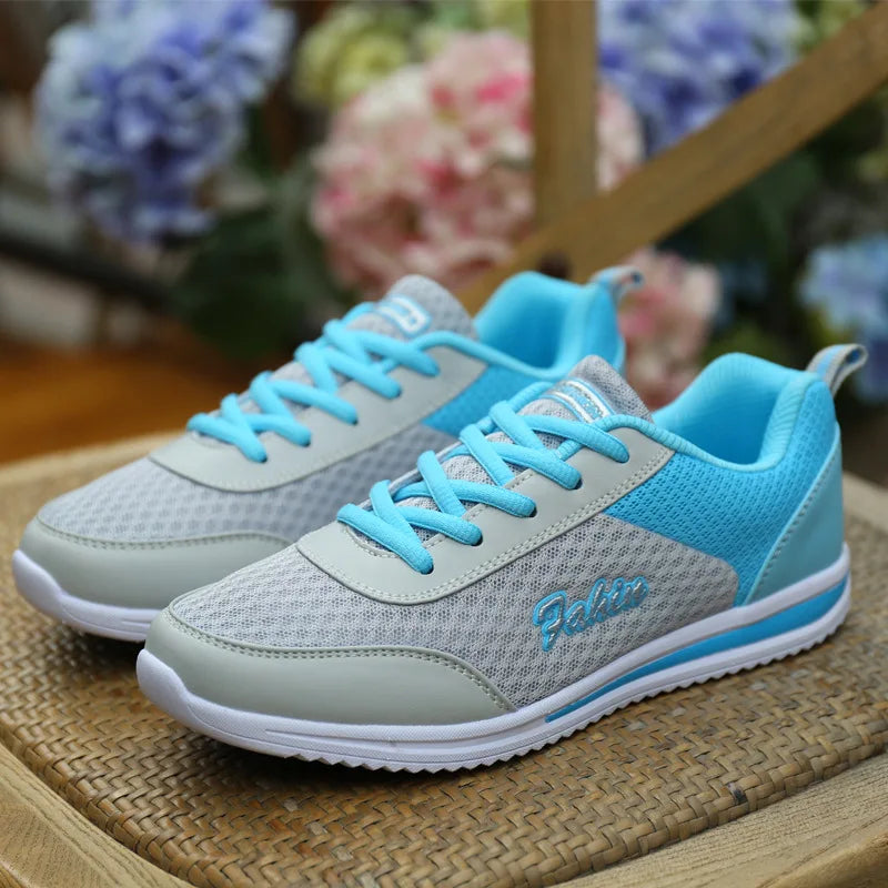 Women’s Sneakers 2025 New Fashion Flat Women’s Shoes Vulcanized Casual Sneakers Women Lace-Up Women’s Sneakers Tenis Feminino