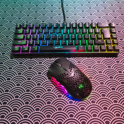 Set gaming portatile HXSJ 60% RGB con tastiera e mouse, tastiera a membrana cablata 68 tasti e mouse wireless leggero a 3 modalità per PC Mac