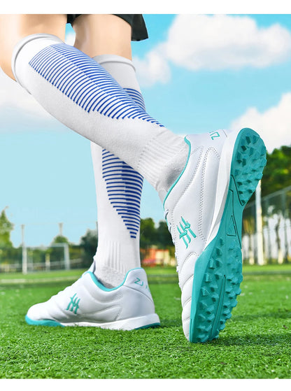 Nouveaux hommes haute cheville en plein air ultraléger bottes de Football chaussures de Football intérieur de haute qualité chaussures de sport antidérapantes Futsal antidérapant