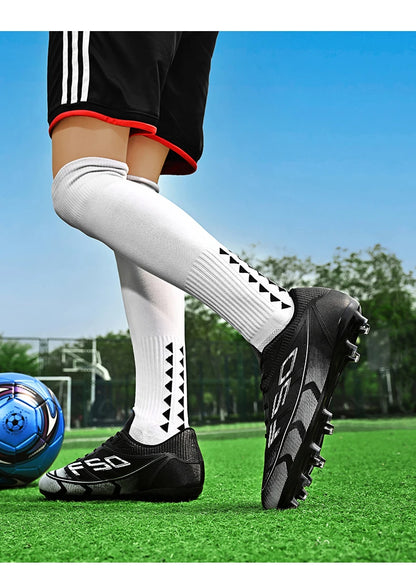Nouvelles chaussures de football pour hommes, chaussures de futsal à cheville haute, respirantes, antidérapantes, de haute qualité, ultralégères, chaussures de sport, chaussures de match en plein air