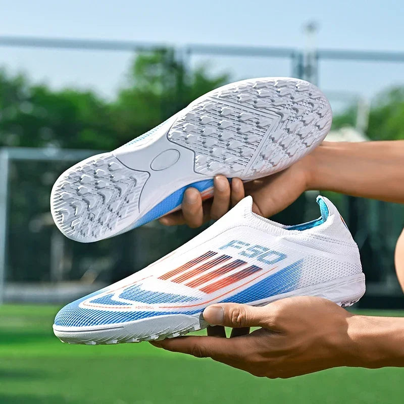 Nouvelles chaussures de football pour hommes, crampons longs d'entraînement, chaussures de football pour matchs en extérieur, crampons pour garçons et adultes, respirantes, antidérapantes, confortables pour le sport