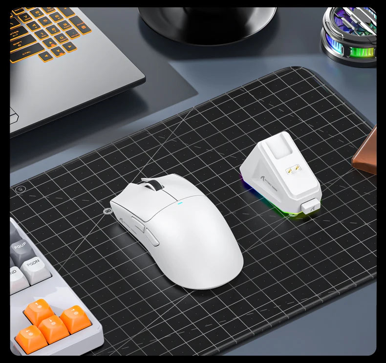 Attack Shark X11&R1 Tri-Mode-Bluetooth-Wireless-Maus mit Ladestation, RGB, ergonomische leichte Maus, PC-Gaming-Zubehör