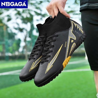Chaussures de Football pour hommes et femmes, chaussures de sport en plein air, chaussettes ultralégères, antidérapantes, baskets de Futsal, nouvelle mode