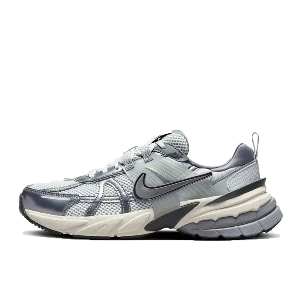 Nike V2K Run Ανδρικά παπούτσια τρεξίματος χαμηλού προφίλ: Ευέλικτα, ανθεκτικά, για casual προπόνηση και μετακινήσεις στην πόλη HJ4497-001