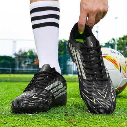 Chaussures de football pour hommes FG/AG pour terrain ferme, légères, à lacets, antidérapantes, professionnelles, pour adultes, pour la compétition en extérieur.