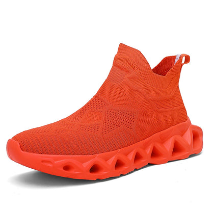 Men's Sports Shoes Ultralight Fashion Slip-On Daily Walking Outdoor Jogging Shoes Breathable Mesh Comfortable Casual Shoes for Men