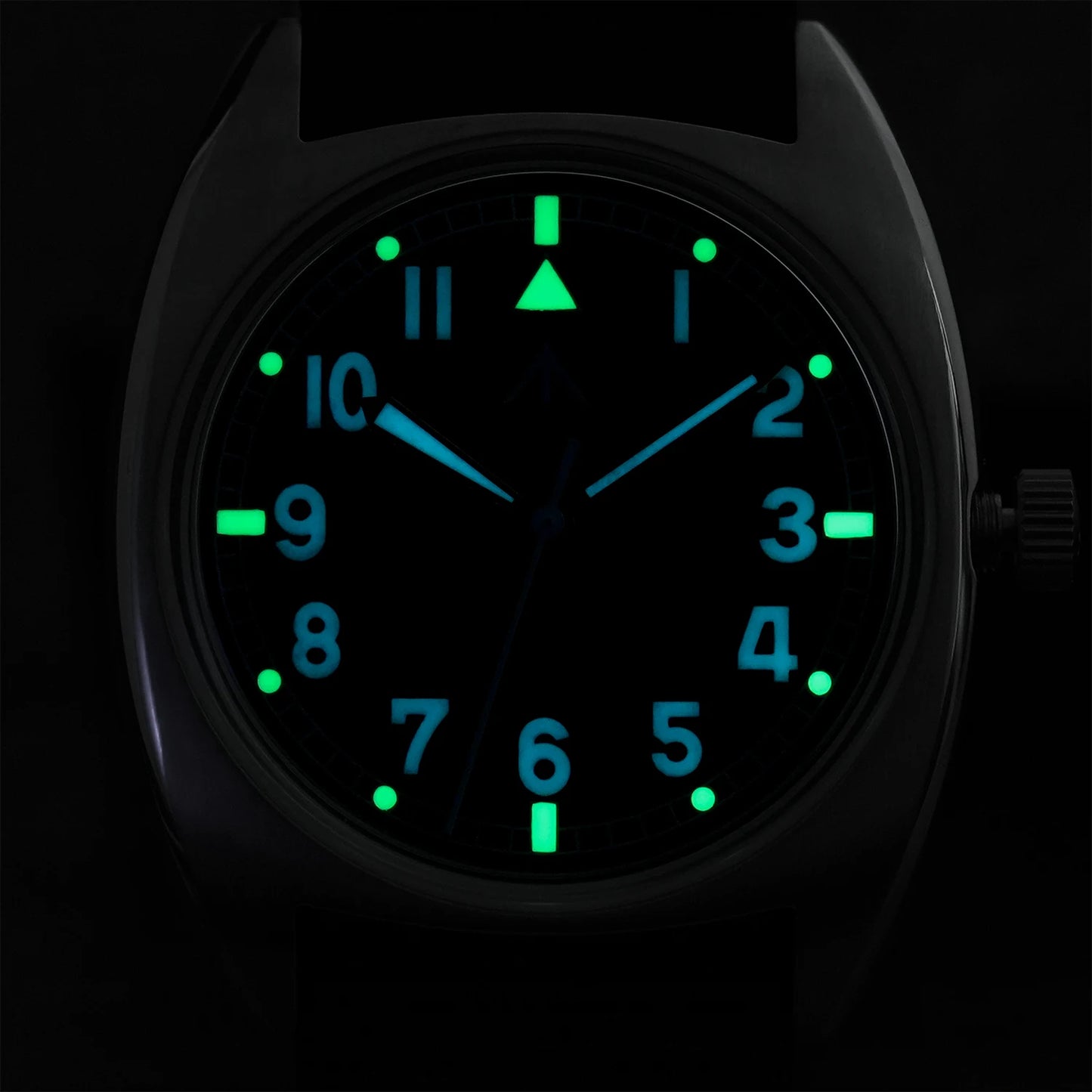 Orologio Militado ML17 Miyota Super 2035/ GL12 con movimento al quarzo, Luminova C3 e BGW9, impermeabile 100m, in acciaio inox