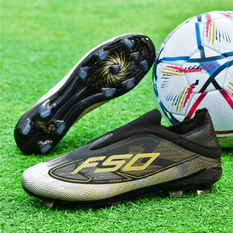 Nouvelles chaussures de football pour hommes, chaussures de sport à cheville haute, respirantes, pour futsal, antidérapantes, ultra-légères, chaussures de football de haute qualité pour matchs en extérieur.