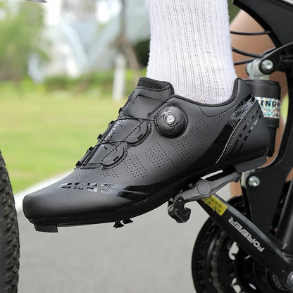 Scarpe da mountain bike MTB da uomo, traspiranti, antiscivolo, ad alta rigidità, adatte per gare su strada all’aperto e percorsi fuoristrada in montagna 37-46
