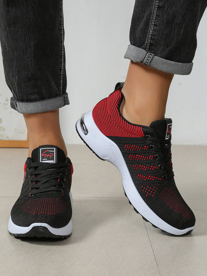 Herren-Schuhe – modische, besonders atmungsaktive Schnür-Laufschuhe – rutschfest, langlebig und mit Komfort wie auf einem Kissen – modische Herren-Sneaker