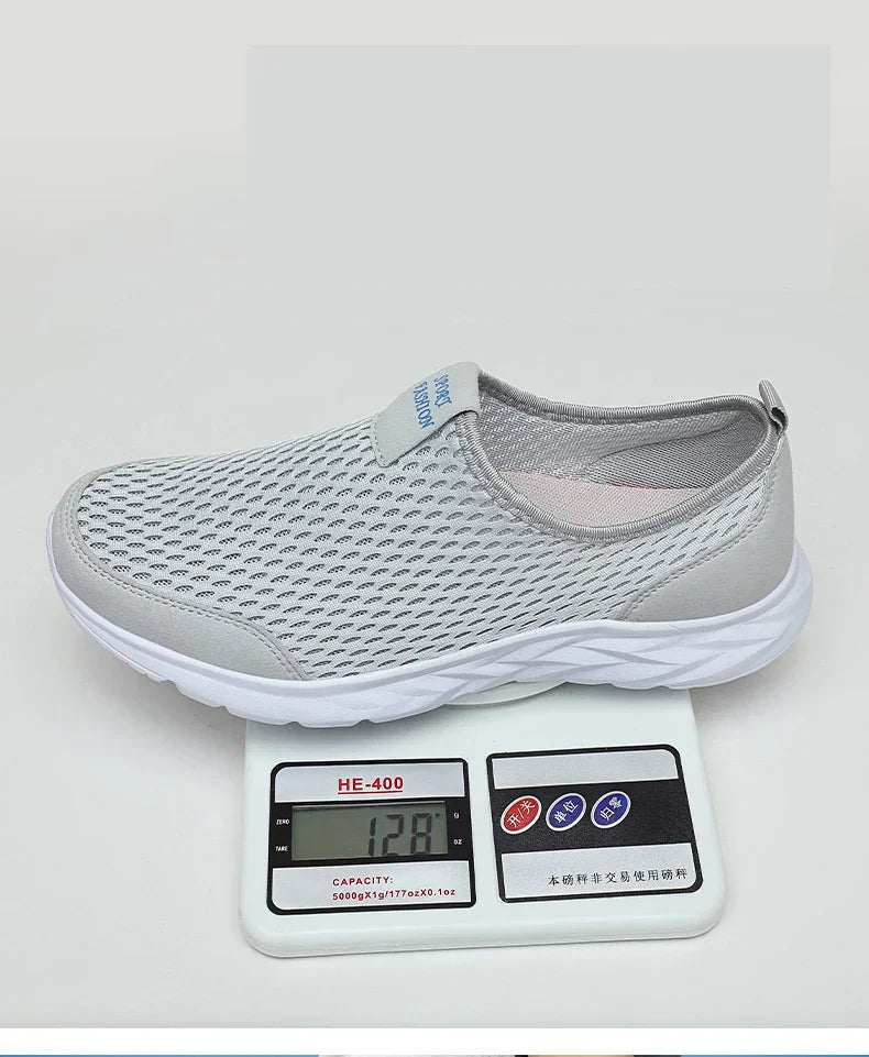 2025 New Shoes Men Loafers Light Walking Breathable Summer Comfortable Casual Shoes Men Sneakers Zapatillas Hombre Plus