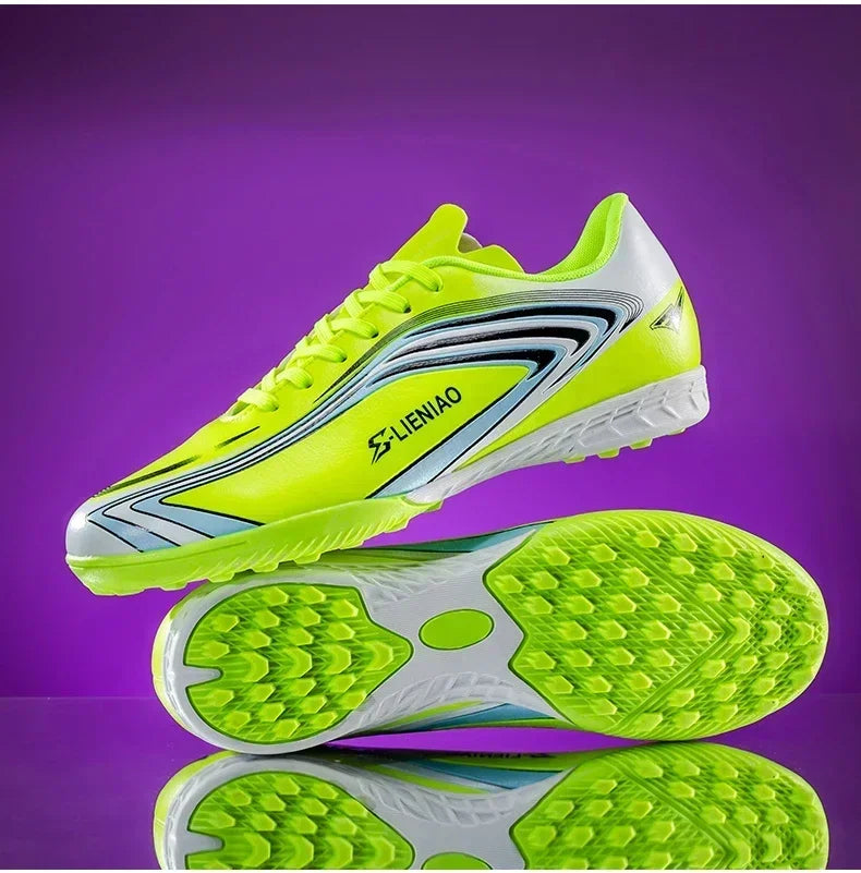 Nouvelles chaussures de football pour hommes, crampons de futsal, chaussures de soccer, chaussures de match, baskets d'intérieur de haute qualité, best-seller, antidérapantes, pour entraînement et extérieur