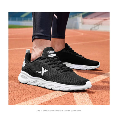 Zapatillas de running Xtep para hombre 2025 primavera, zapatillas deportivas absorbentes del sudor, resistentes al desgaste y estables, sneakers deportivos 880119115131
