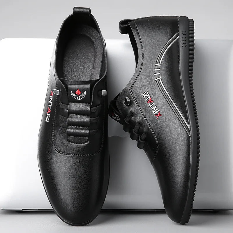 Chaussures en cuir décontractées pour hommes, polyvalentes, affaires, chaussures blanches, mode, anti-ald, mocassins confortables pour hommes, nouveau, léger, plat, 2024