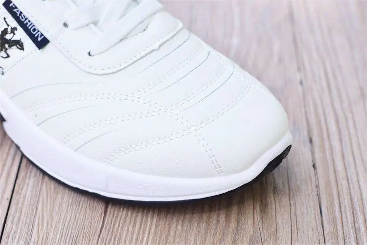Baskets en cuir pour hommes chaussures polyvalentes décontractées chaussures de course antidérapantes en plein air chaussures de planche pour hommes de mode Zapatos Homme