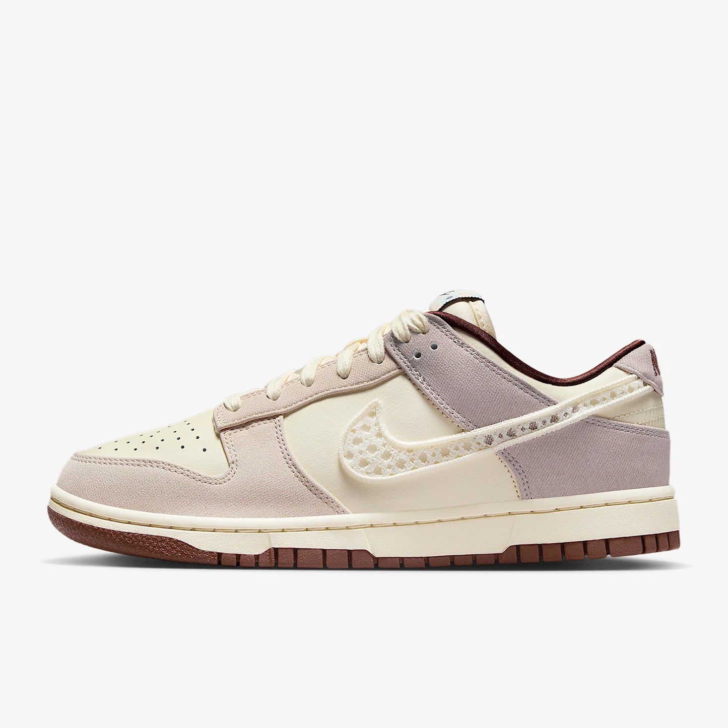 Nike Original Dunk Low LX Damen-Sneaker mit Dämpfung im Retro-Stil IH7353-010