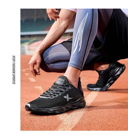 Zapatillas de running Xtep para hombre 2025 primavera, zapatillas deportivas absorbentes del sudor, resistentes al desgaste y estables, sneakers deportivos 880119115131