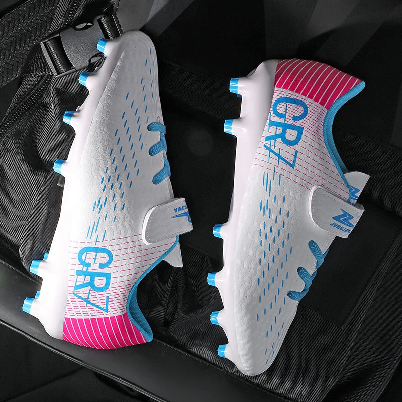 Nouvelles chaussures de football montantes à crampons longs pour adolescents et étudiants, adaptées aux garçons et aux filles, élégantes, durables et tendance