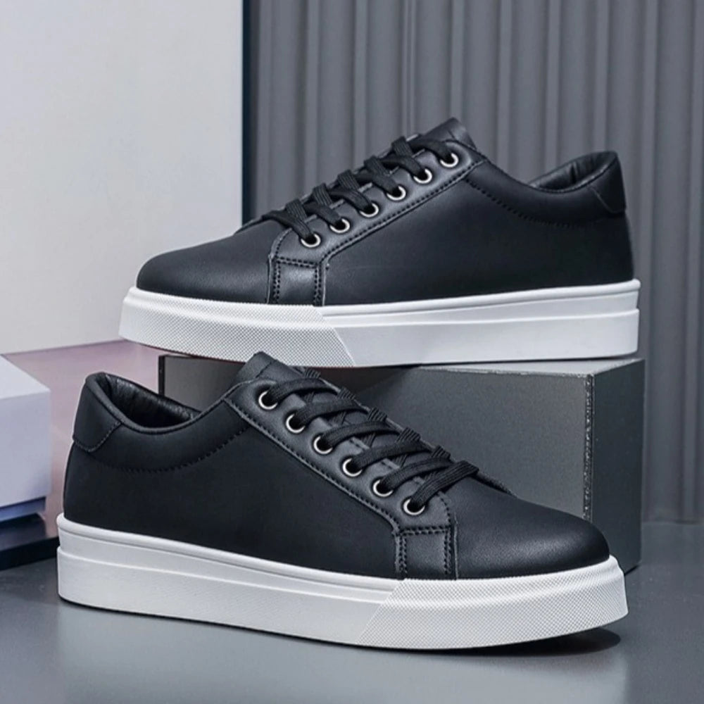 New Hot Selling Fashionable Men's Board Shoes Trendy White Shoes Student Sports Leisure Shoes Versatile Men's Shoes