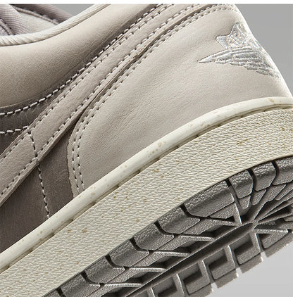 Nike Genuine JORDAN Men's Low-Cut Lace-Up Wear-Resistant Shock-Absorbing Basketball Shoes IB7011-001