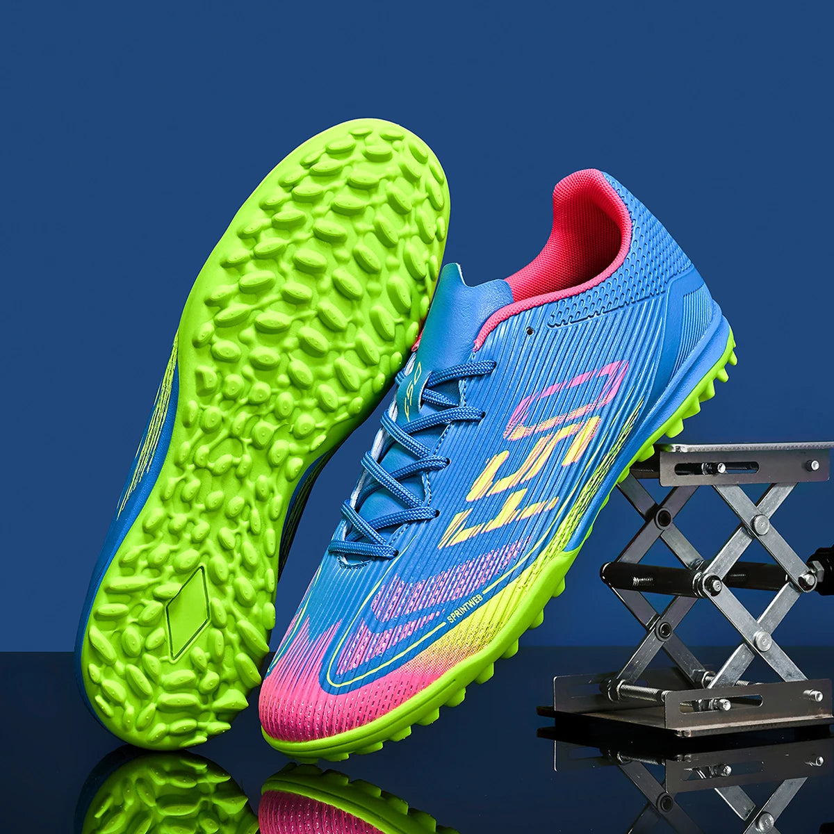 Chaussures de football professionnelles pour hommes, modèle TF (chaussures pour terrains synthétiques), offrant une adhérence et une résistance au glissement exceptionnelles, adaptées à toutes les saisons.