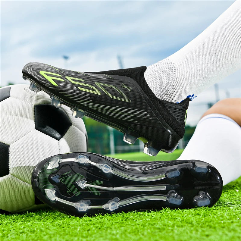 Nuove scarpe da calcio da uomo di alta qualità, tacchetti, scarpe da football, sneakers bestseller indoor per futsal, antiscivolo, da partita su erba, alte, outdoor