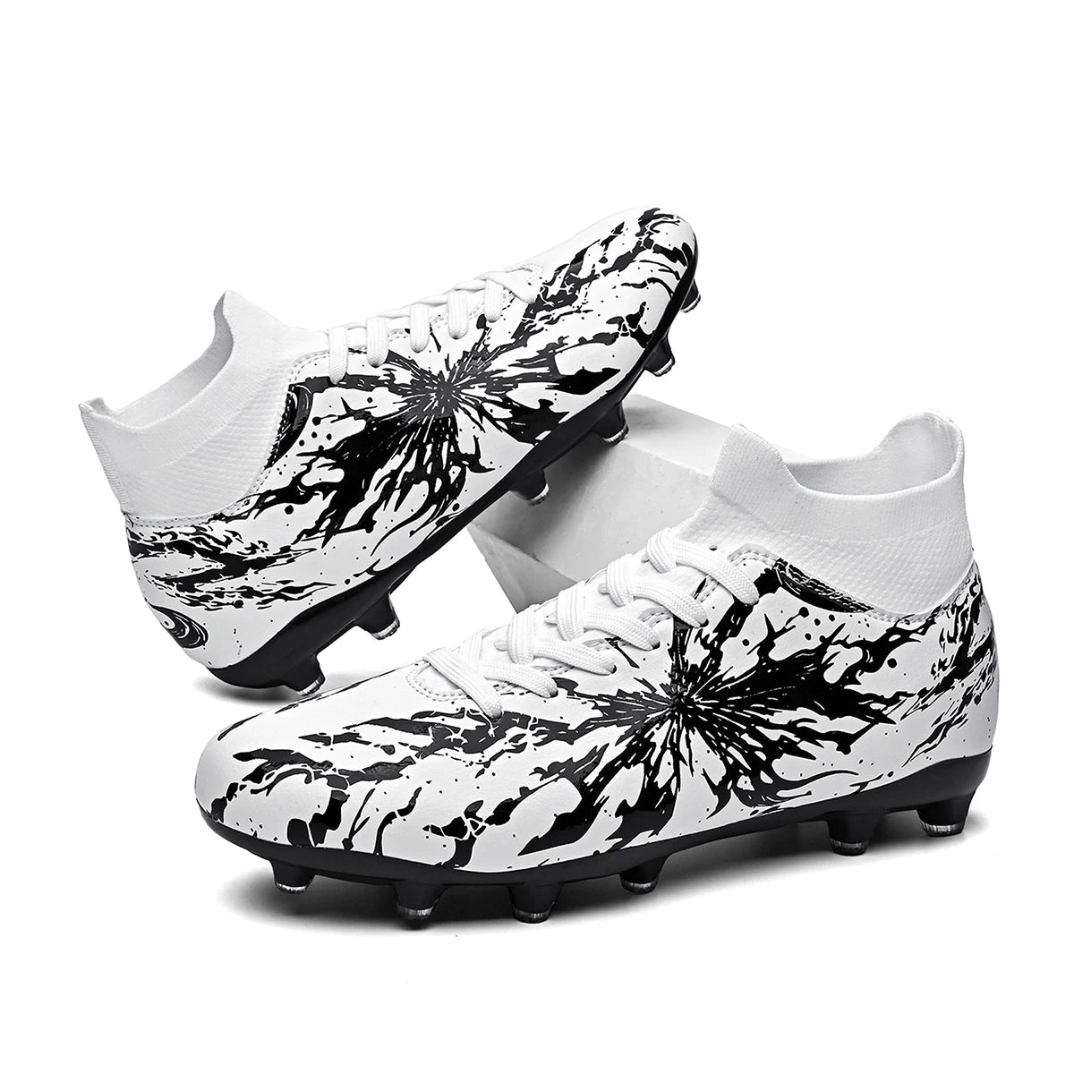 Chaussures de football pour adultes AG FG pour terrain ferme, crampons flexibles en PU à haute traction pour hommes, pour les matchs de football en extérieur et l'entraînement.