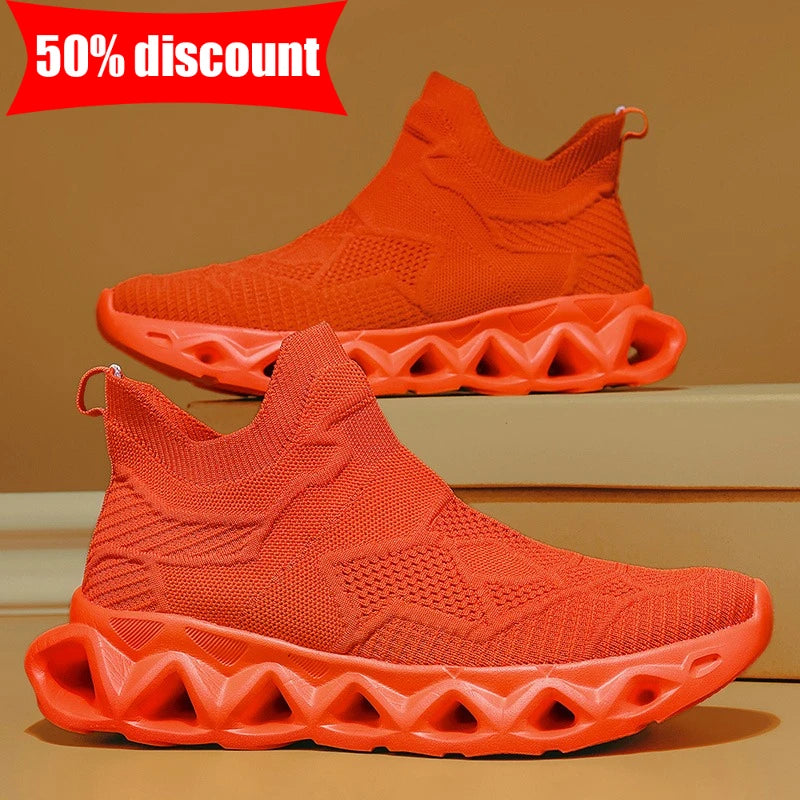 Men's Sports Shoes Ultralight Fashion Slip-On Daily Walking Outdoor Jogging Shoes Breathable Mesh Comfortable Casual Shoes for Men