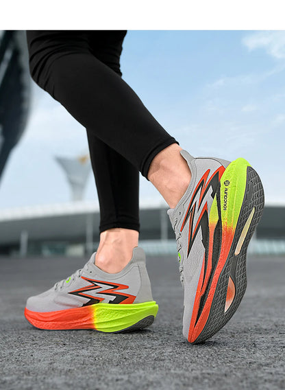 Zapatillas de running nuevas con placa de carbono para maratón, deportivas para hombre, transpirables y ligeras, zapatillas deportivas cómodas antideslizantes para mujer, estilo casual