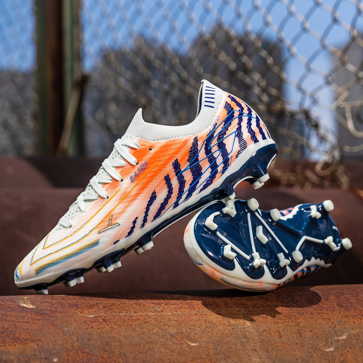 Nouvelles chaussures de football AG FG pour hommes, tige en PU flexible, crampons en caoutchouc résistant, pour adultes, pour les compétitions de football en extérieur.