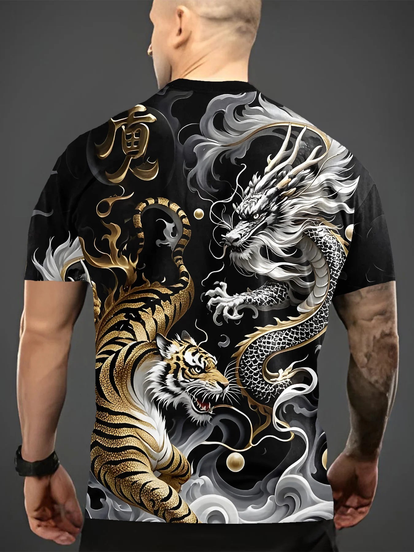 Herren-Sommer-T-Shirt mit Grafikprint, Drachen- & Tigerduell-Design, lässiges Kurzarm-T-Shirt, Mode 2025, lässiges O-Neck-Shirt